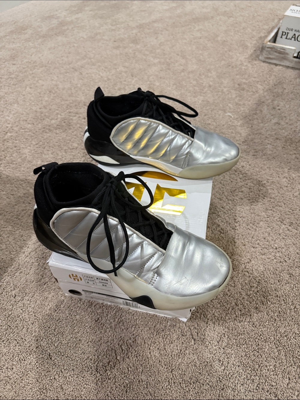 Adidas Harden Vol 7 Basketball sneaker size 9 1/2 Metallic Silver and Black